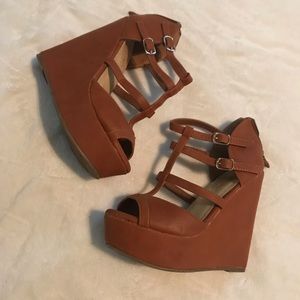 Tan wedges size 6